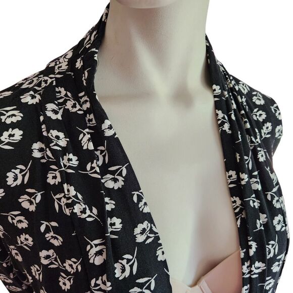 Forever 21 Women's Size Medium Black & White Open Front Cardigan Blouse - Picture 4 of 12